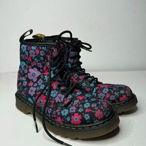 DR. Martens ankle boots size 5